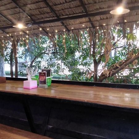 קמפוט Ecran Riverfront Guesthouse מראה חיצוני תמונה