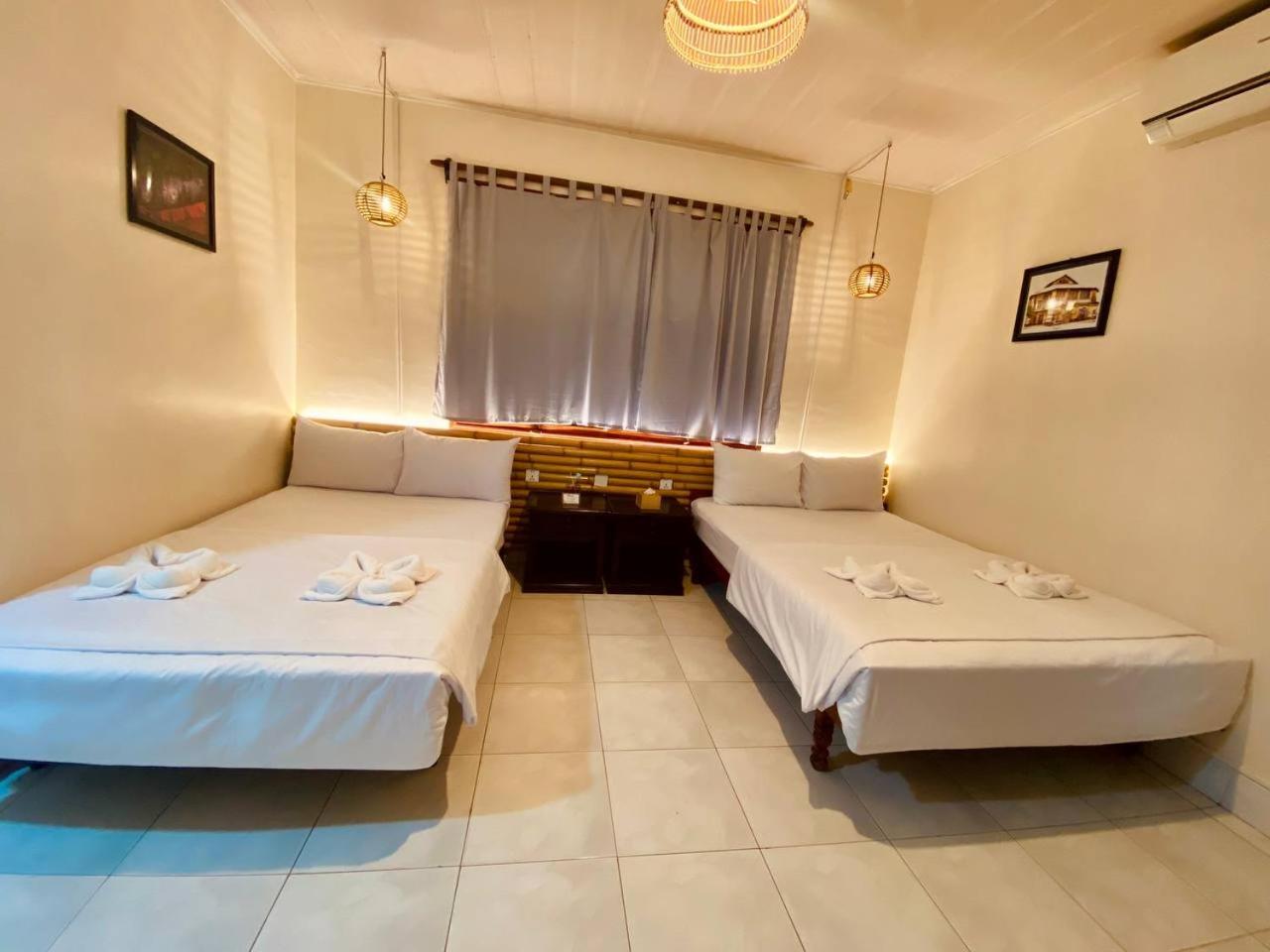 קמפוט Ecran Riverfront Guesthouse מראה חיצוני תמונה